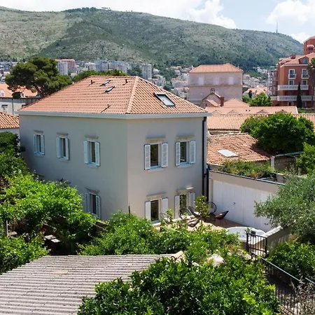 Kala Luxury By Duhomes 4*