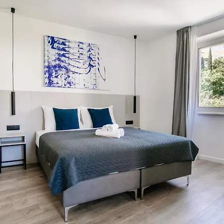 Kala Luxury By Duhomes 4*