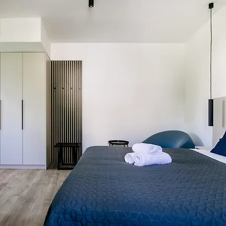 Kala Luxury By Duhomes Guest house