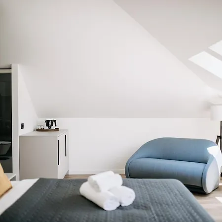 Kala Luxury By Duhomes בית הארחה 4*