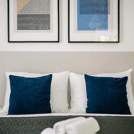 Kala Luxury By Duhomes 4*