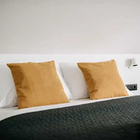 Kala Luxury By Duhomes 4*