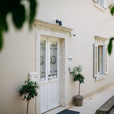 Kala Luxury By Duhomes 4*