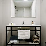 Kala Luxury By Duhomes Πανσιόν