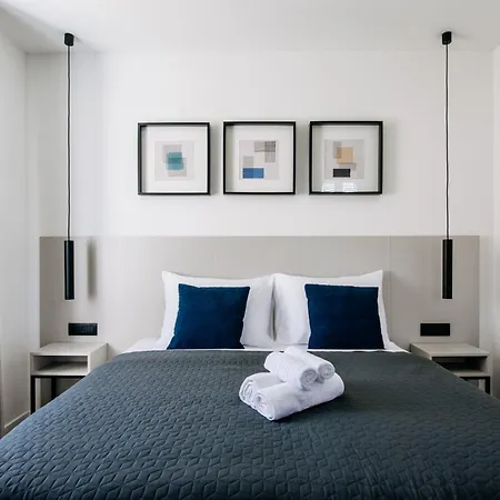 Kala Luxury By Duhomes