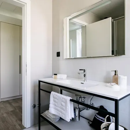 Kala Luxury By Duhomes